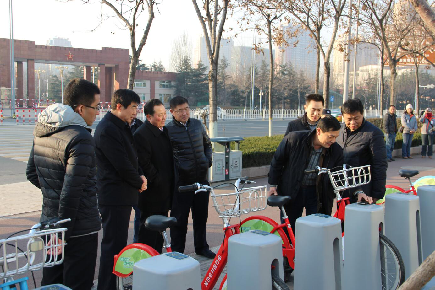 潍坊市市区自行车交通系统示范项目顺利通过验收