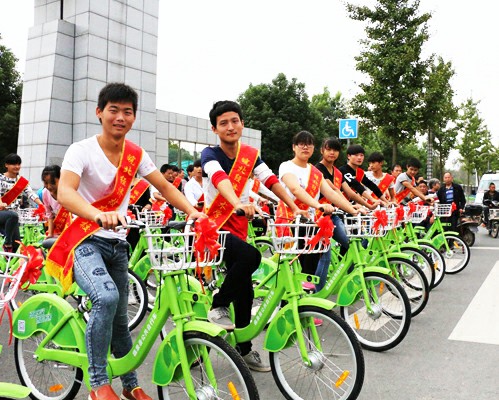 临泉县公共自行车运营良好 一年累计借还近40万次