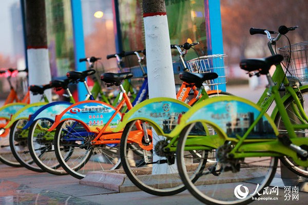 河南永城推公共自行车服务系统  绿色环保获市民称赞