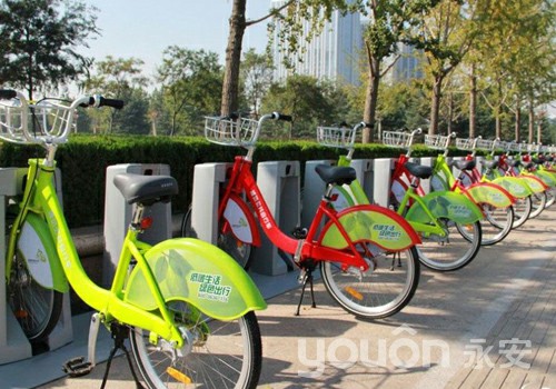 潍坊市民叫好公共自行车绿色出行  且行且珍惜