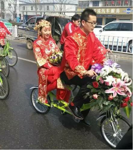 阜阳最接地气的迎亲车队昨天你遇见了吗？