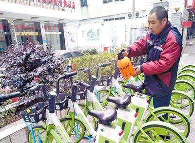 湘潭市公共自行车助力车接受“体检”“美容”