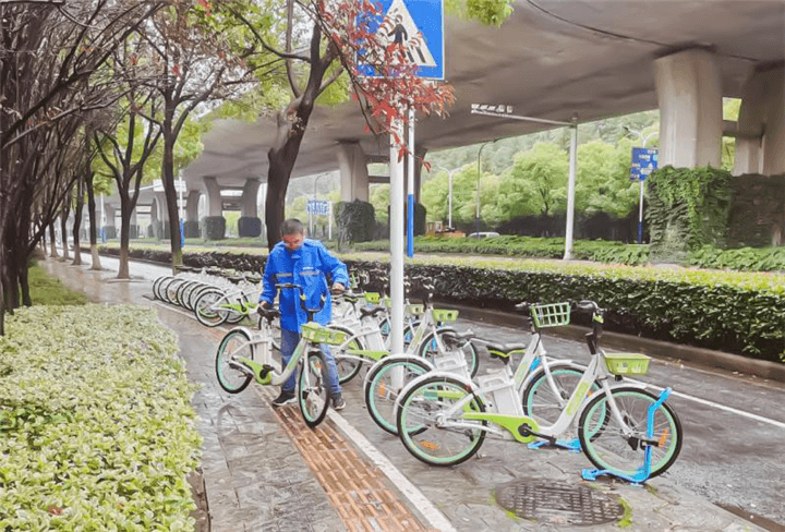 “雨姑娘”还未走 雷暴大风又相伴 永安行多举措保障市民用车安全