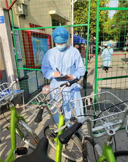 苏州昆山市公共自行车奔赴封管控区 助力疫情防控