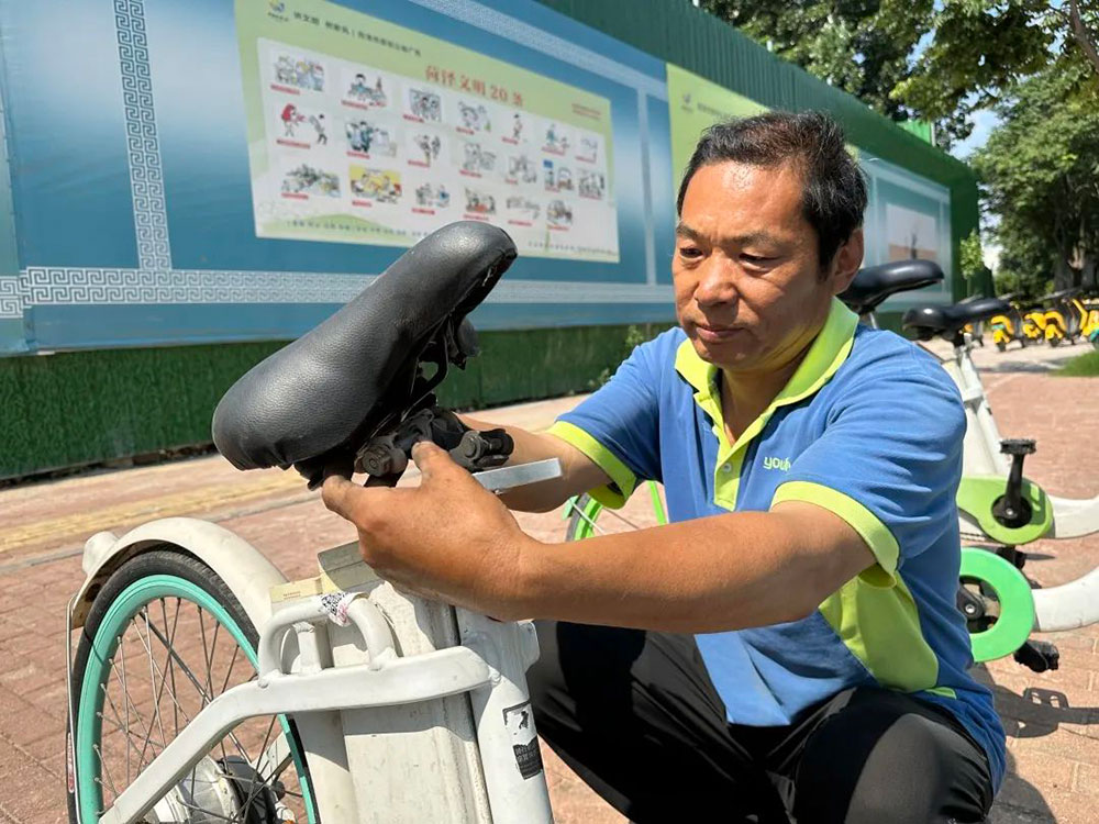 每天检修200余辆故障车确保市民骑行安全