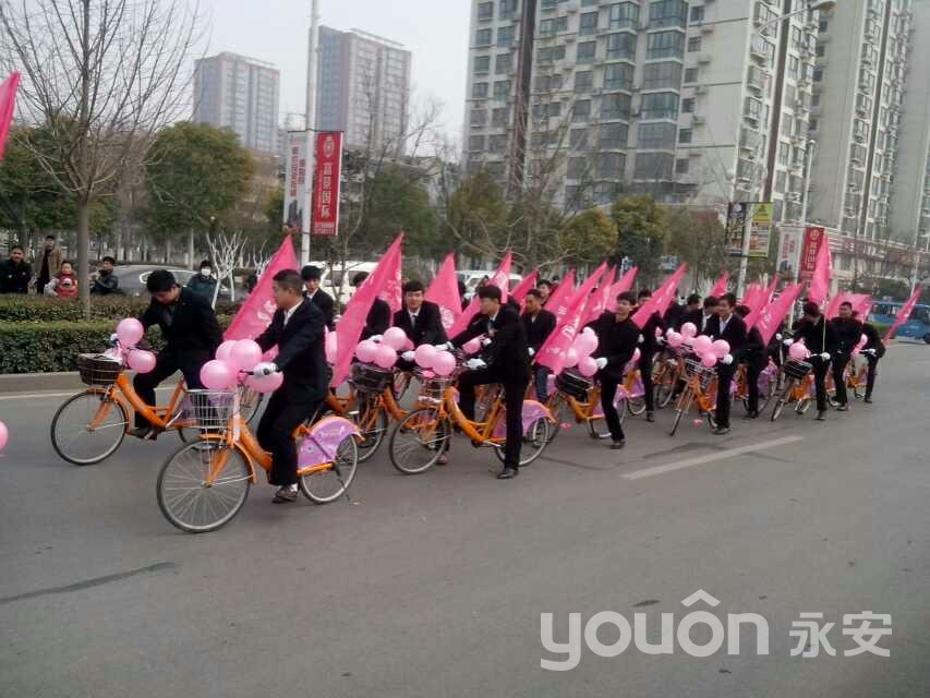 永城市公共自行车迎亲成时尚