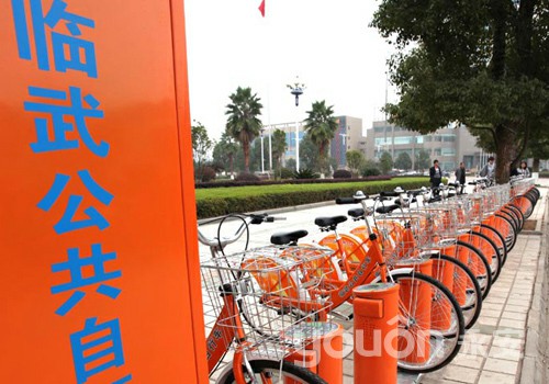 湖南临武：期待公共自行车“大行其道”